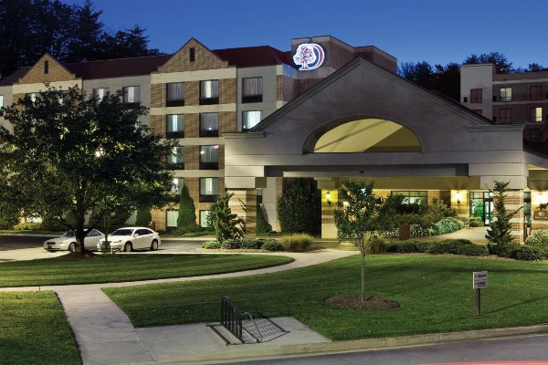 DoubleTree by Hilton Hotel Asheville - Biltmore image 4